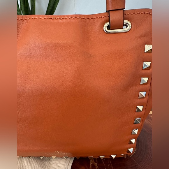 MINI ROCKSTUD GRAINY CALFSKIN BAG - Picture 6 of 15